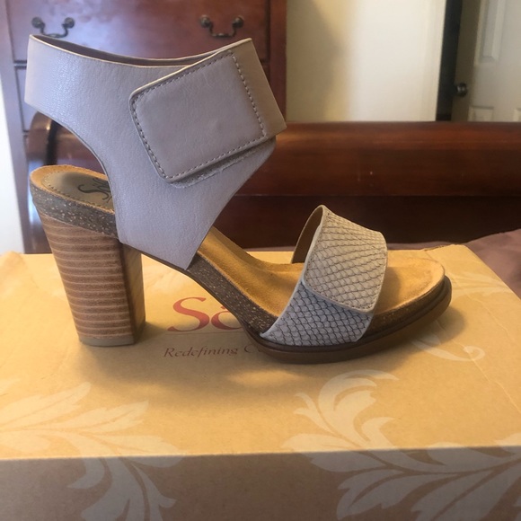 sofft cabana block heel sandal